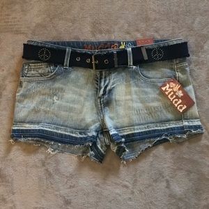 ‼️July 1 Closing! NWT Mudd Distressed Jean Short
